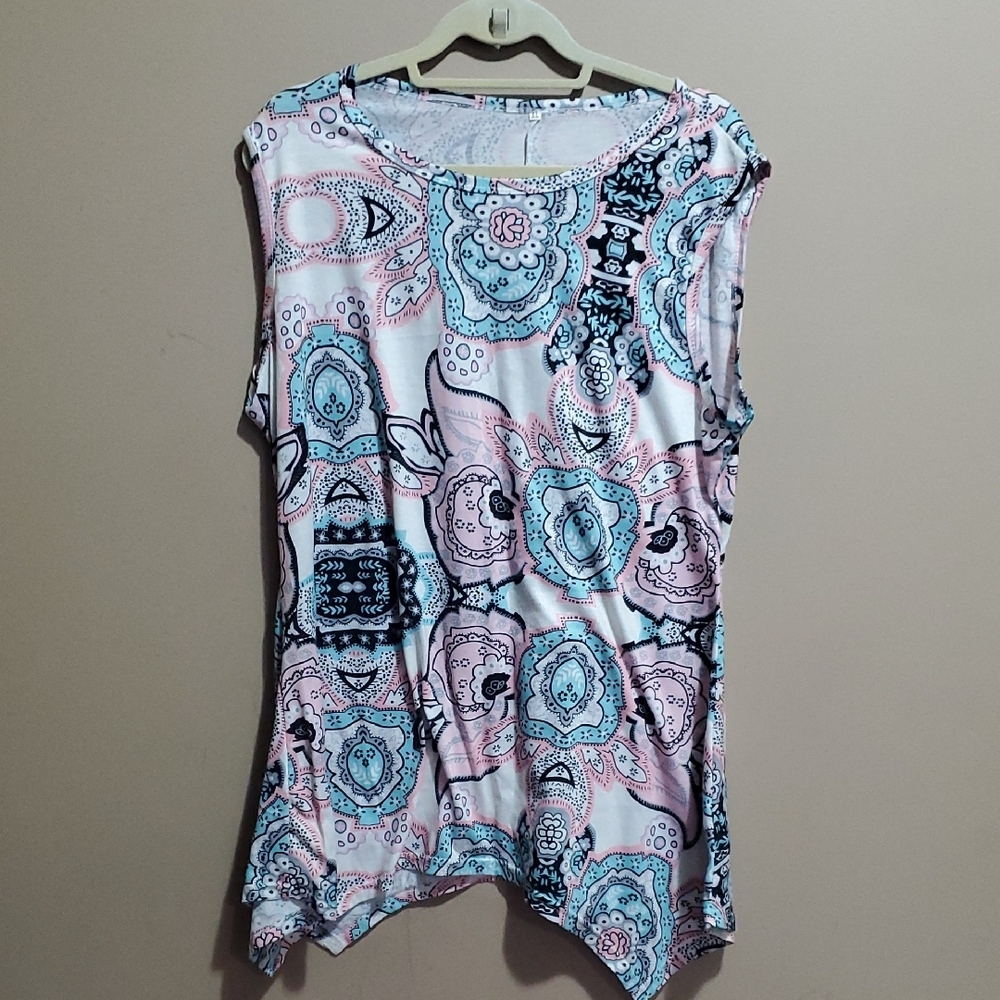 Women's Pink and Blue Patterned Top Size XL